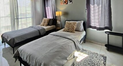 Isiri Service Apartment Room Type - Standard Twin Bed Room with Shared Living Room and Kitchen
