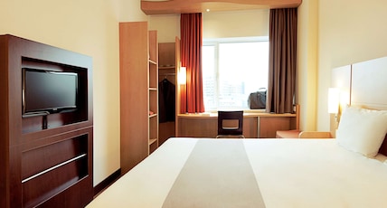Hotel ibis London Luton Airport Room Type - Double room with 1 double bed