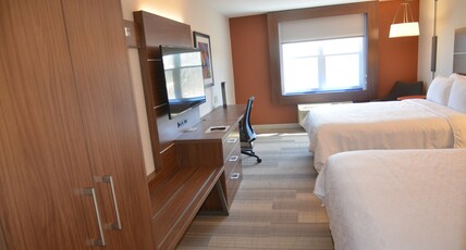 Holiday Inn Express Hotel & Suites Rochester Room Type - 2 Queen Standard Communications Mobility Accessible Tub Holiday Inn Express Hotel & Suites Rochester Room Type - 2 Queen Standard Communications Mobility Accessible Tub