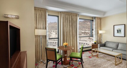 Hilton Suites Makkah Room Type - KING JUNIOR SUPERIOR SUITE