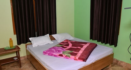 Hotel Satpal Room Type - Bed Room