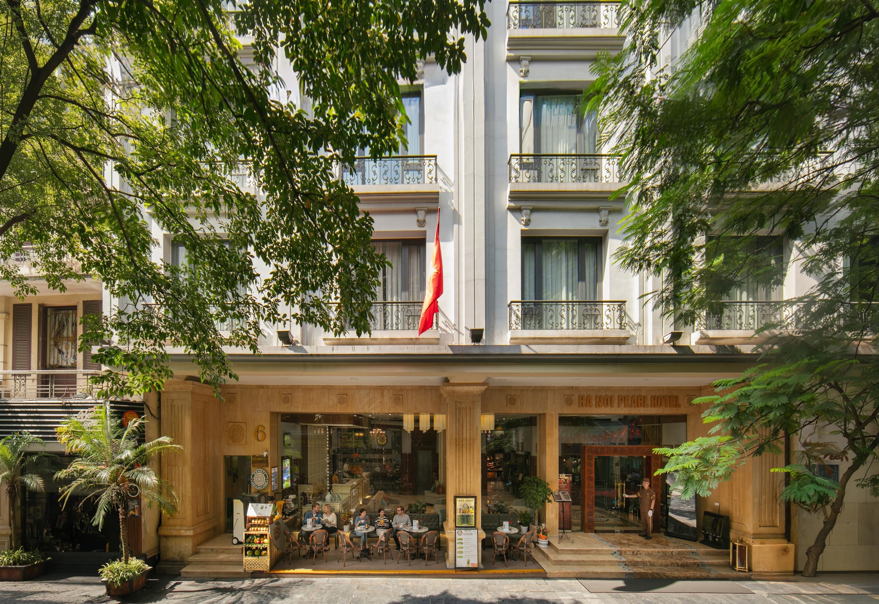 Hanoi Pearl Hotel - Tap to explore photos