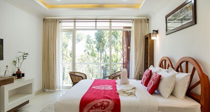 Tree Blanche | Swimming Pool and Restaurant Room Type - Super Deluxe with Balcony