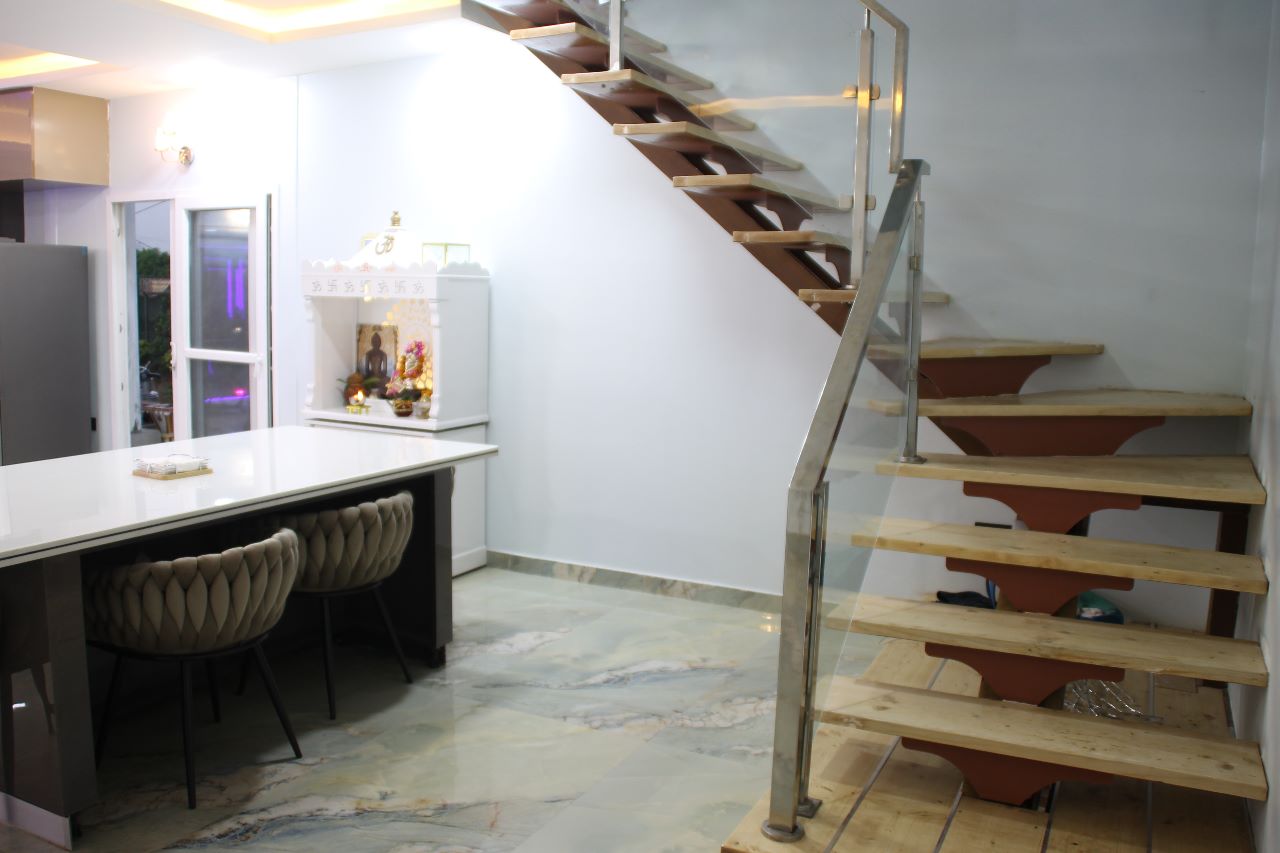 Paradise 135 - Tap to explore photos