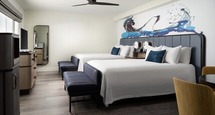 Hotel Indigo SAN DIEGO DEL MAR, an IHG hotel Room Type - 2 Queen Standard Comm Access Tub