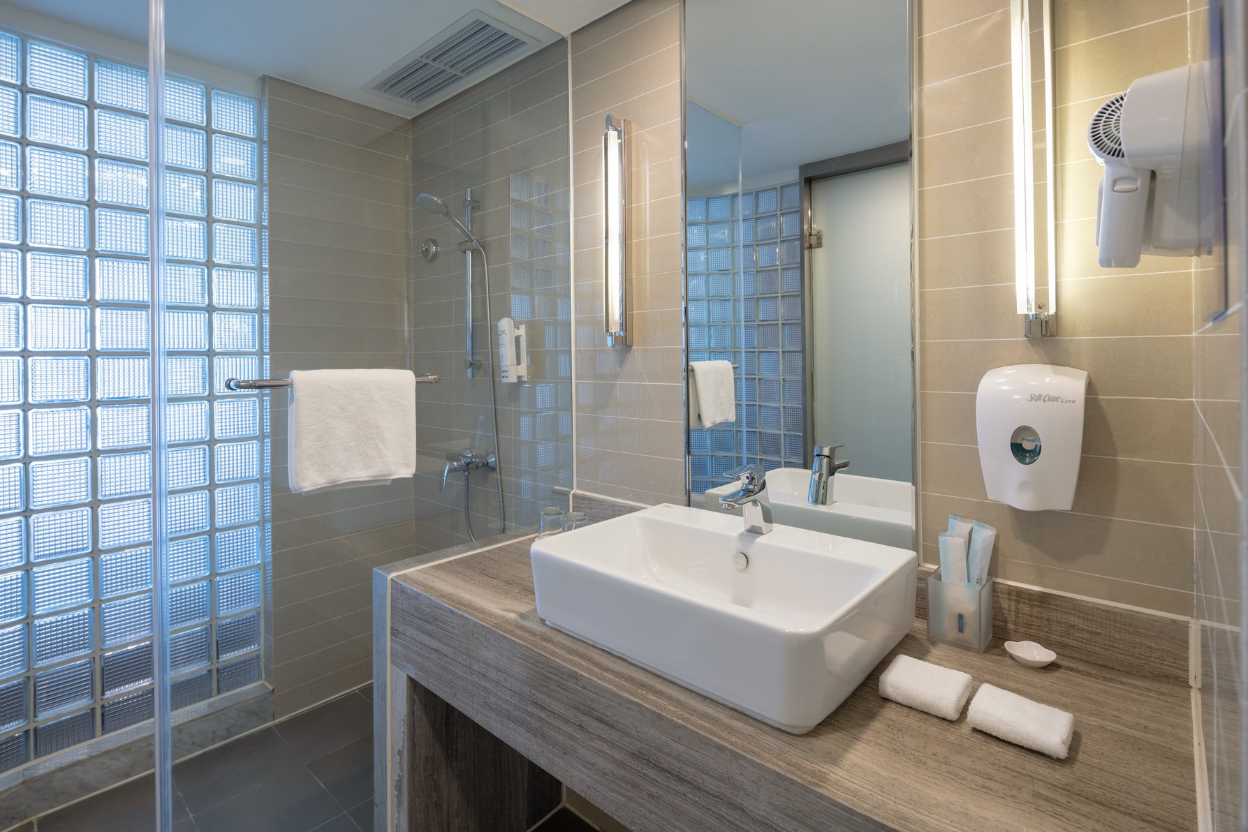 Holiday Inn Express Xi'an High-tech Zone, an IHG Hotel - Tap to explore photos