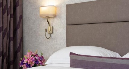 Gefinor Rotana Room Type - Junior Suite with Lounge Access - King Bed Gefinor Rotana Room Type - Junior Suite with Lounge Access - King Bed