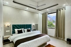 Hotel Mangal Taara
