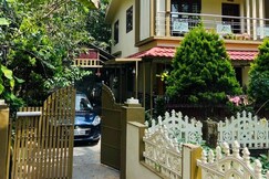 Elowen Homestay and Rooms