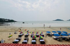 Palolem luxuries Beach cottages