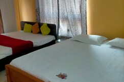 Golden Beach Jatri Niwas Puri
