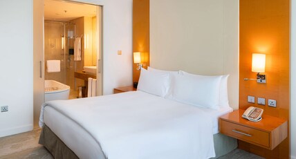 Hilton Doha Room Type - KING SEA VIEW ROOM