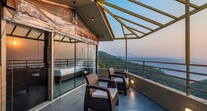 SaffronStays HeavOne Trio Room Type - SaffronStays HeavOne Trio