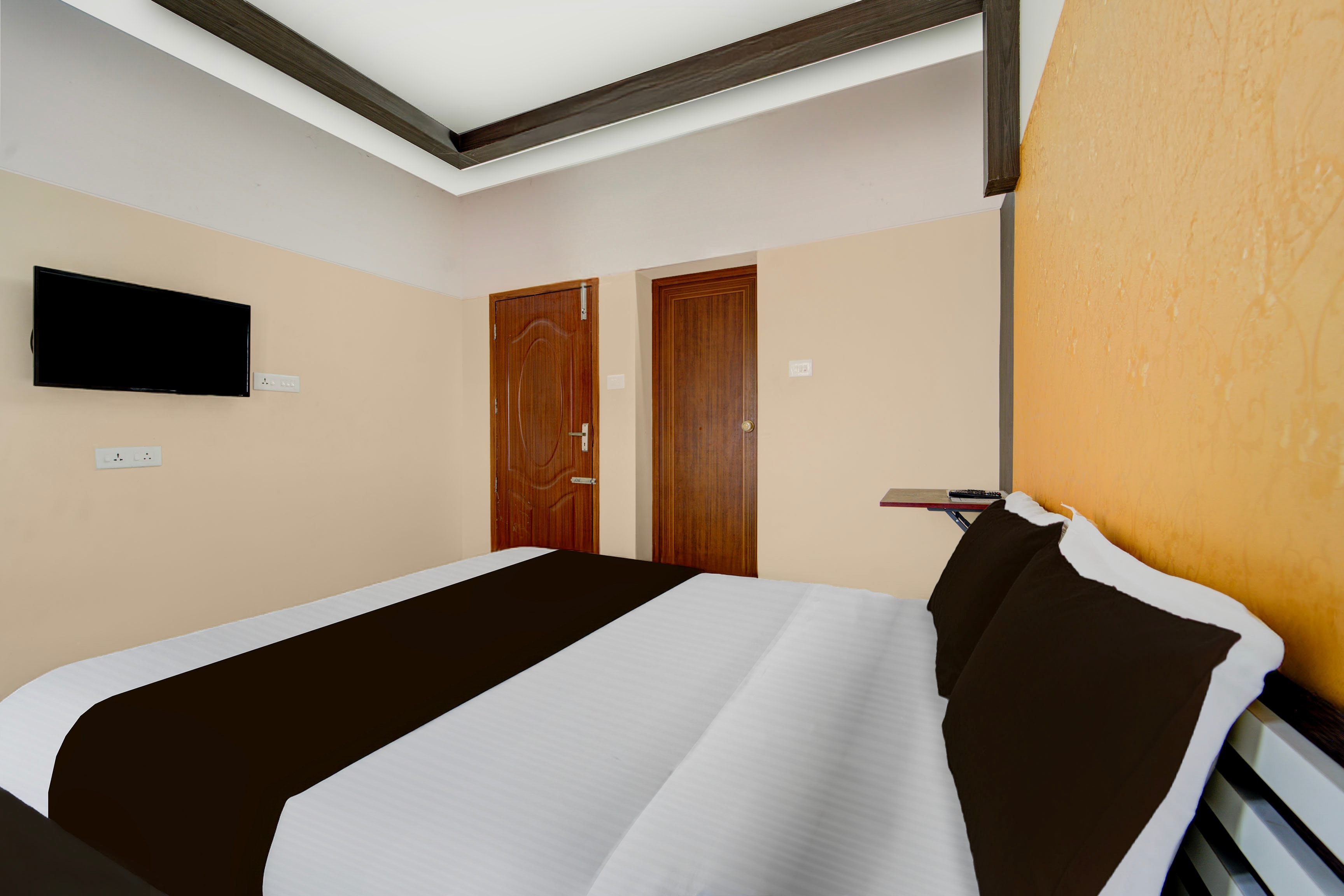 Super Hotel O Kazhakkoottam Near Technopark Phase 3 - Tap to explore photos