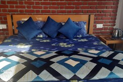 The dhaila's nest in