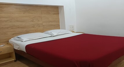 Ajantha Beach Guest House Room Type - Standard Double AC