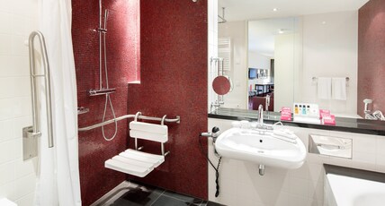Crowne Plaza Amsterdam South Room Type - 1 King Standard Accessible