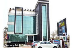 hotel yash international