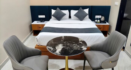 Hotel Mala International Near JECC Room Type - Superior Hotel Mala International Near JECC Room Type - Superior