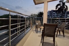 The Happy Loving Home Spacious 2BHK with Balcony