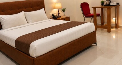 Hotel Hibiscus Tree- Bachupally Room Type - Deluxe Room