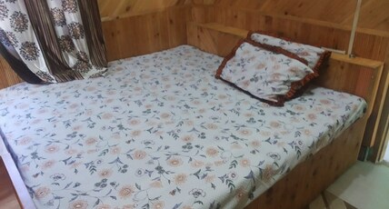 Shining Star Homestay | Rooms & Kitchen Room Type - Super Deluxe Room