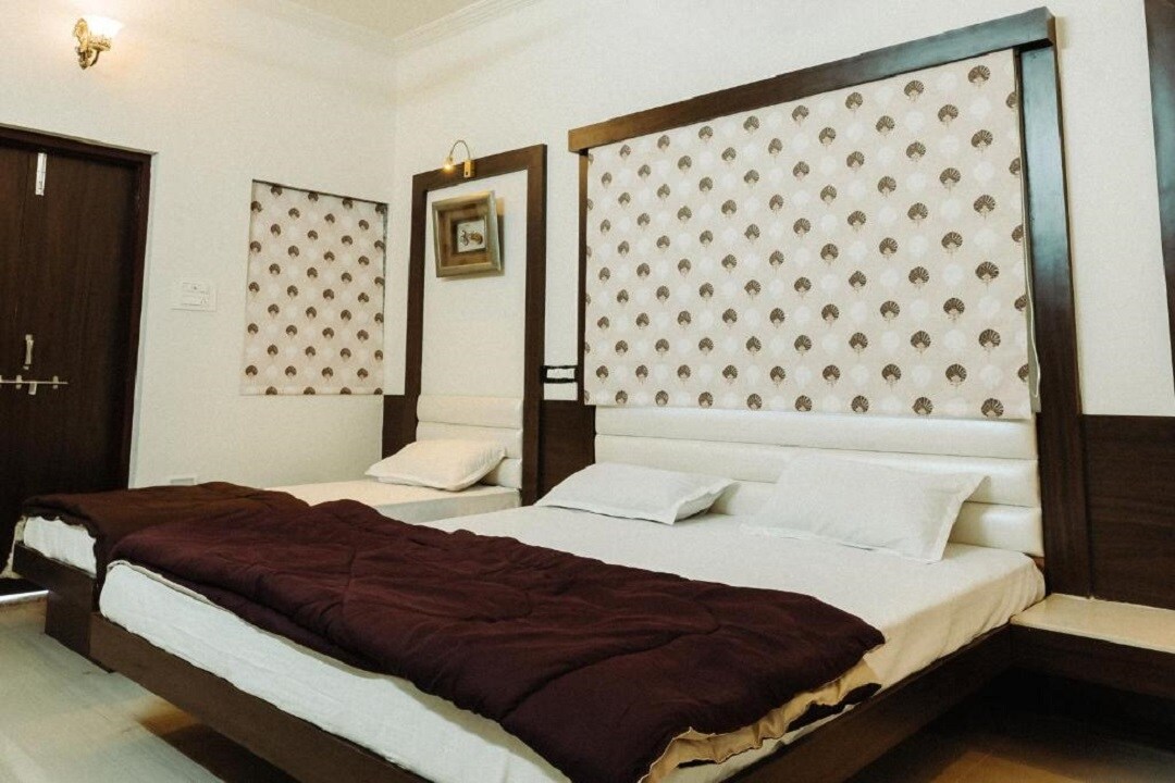 Veer Villa A Boutique Homestay With Swimming Pool - Tap to explore photos