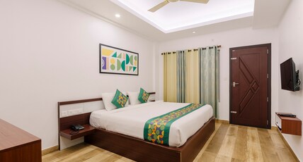 Treebo Wanderlust Residency With Mountain View Room Type - Deluxe Room with Mountain View