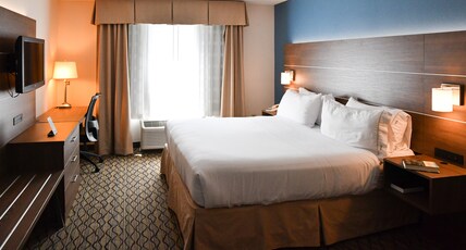 Holiday Inn Express Hotel & Suites - Concord Room Type - Standard Room