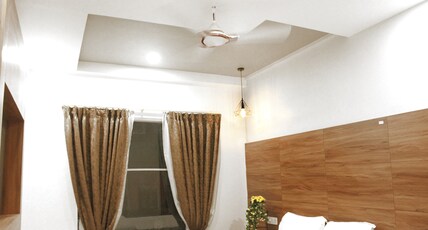 Hotel Vrindavan Vatika Room Type - Royal Suite