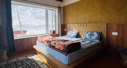 Juniper Home Kaza by Mountain Bee Room Type - Premium View Room
