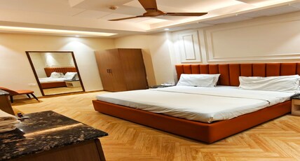 Hotel Royal Mirage - Pitampura Room Type - Deluxe Room with Free Wi-Fi