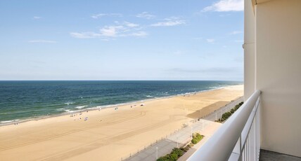 Hampton Inn by Hilton Virginia Beach-Oceanfront South Room Type - 1KG SFBD OCEANFRNT FLR6-10