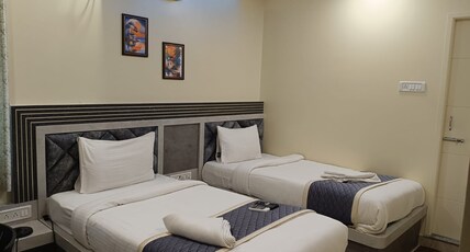 Dev Palace Room Type - Twin Bed