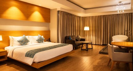 Kiranshree Grand Room Type - Honeymoon Suite (In room Bathtub and 1 Way airport Transfer)