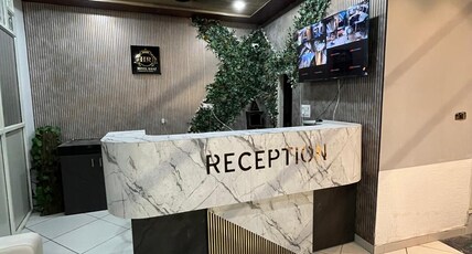 Hotel Raaz Room Type - Deluxe Room