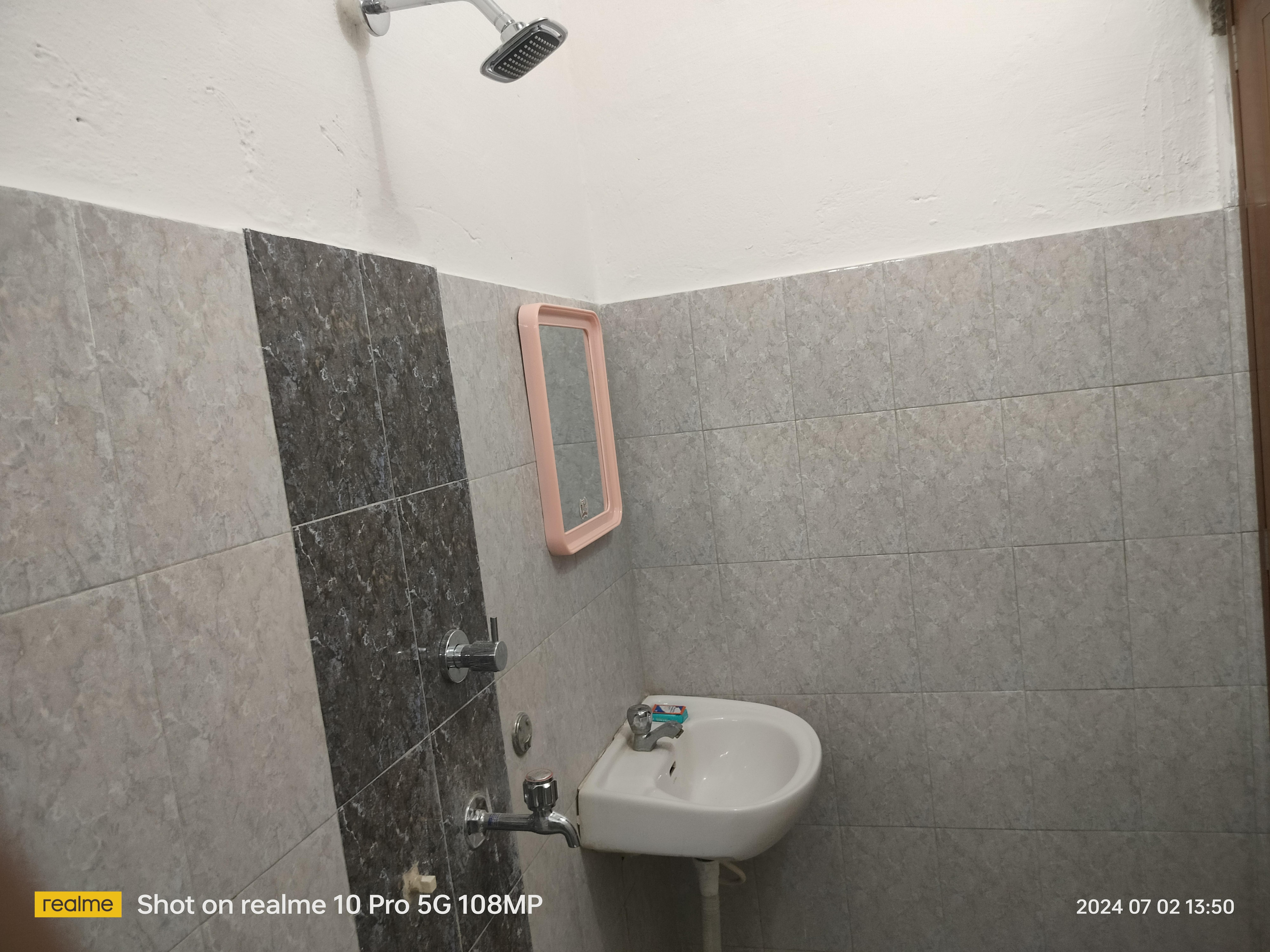 Hotel Samyukta - Tap to explore photos