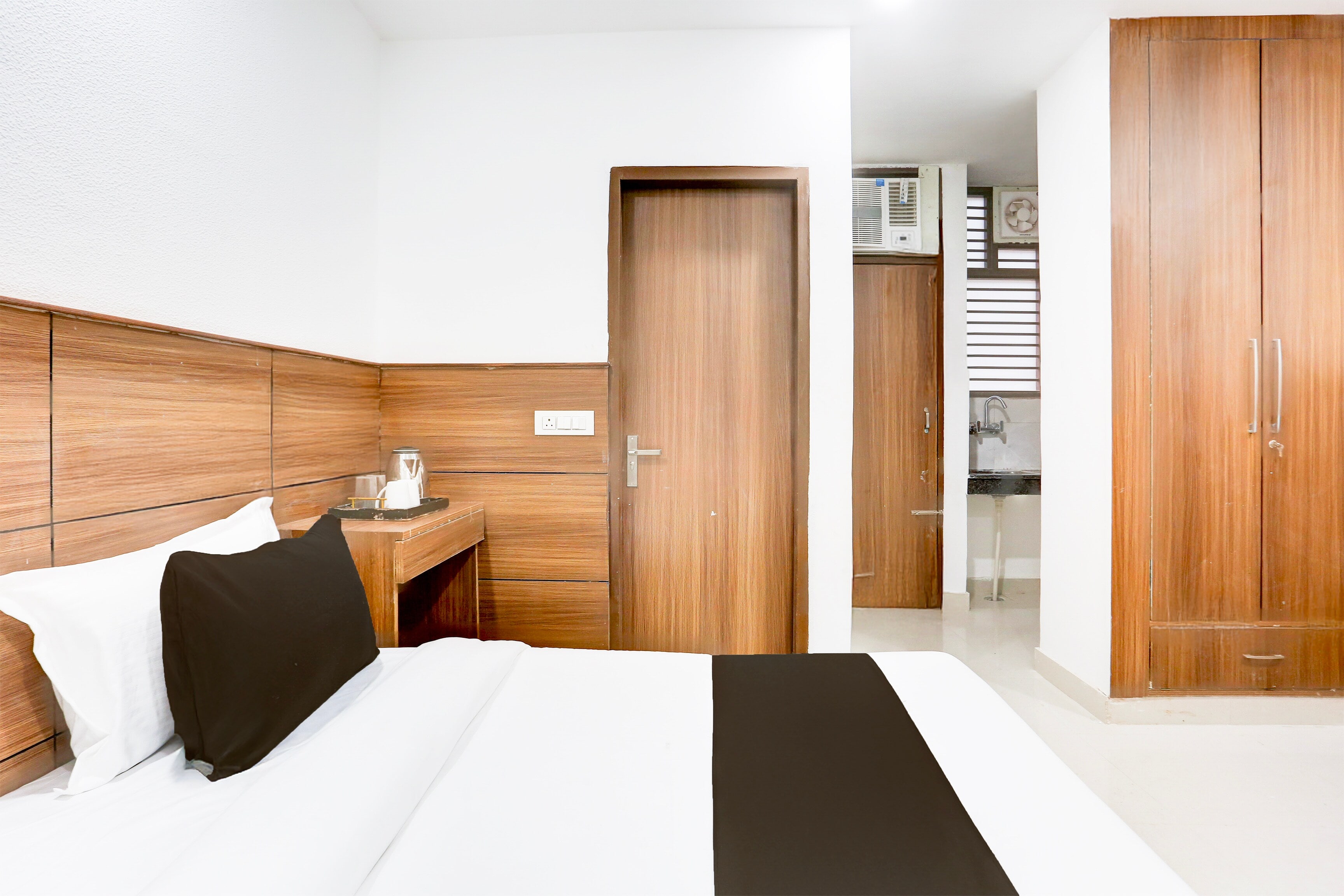 Hotel O Cyber City Phase 3 - Tap to explore photos