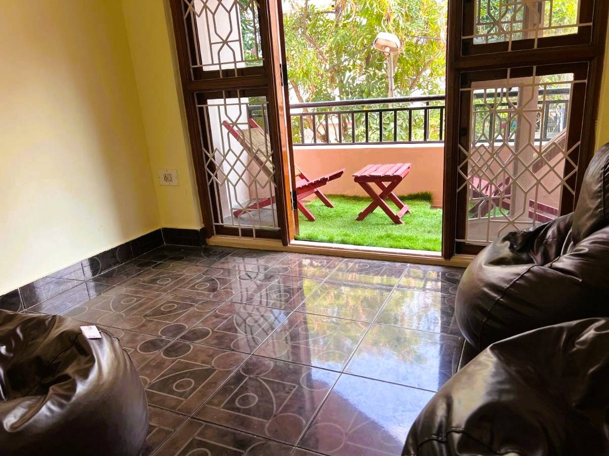 Soloscape:Backpackers Hostel - Tap to explore photos