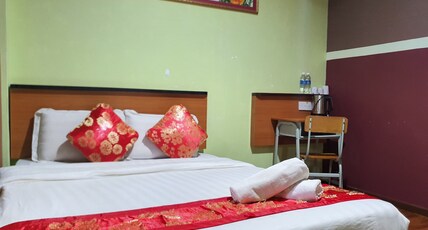 Hotel O Melody 88 Inn Room Type - Deluxe Queen