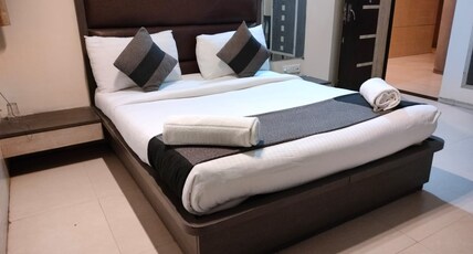 HOTEL CENTRAL AVENUE Room Type - Deluxe Triple Room