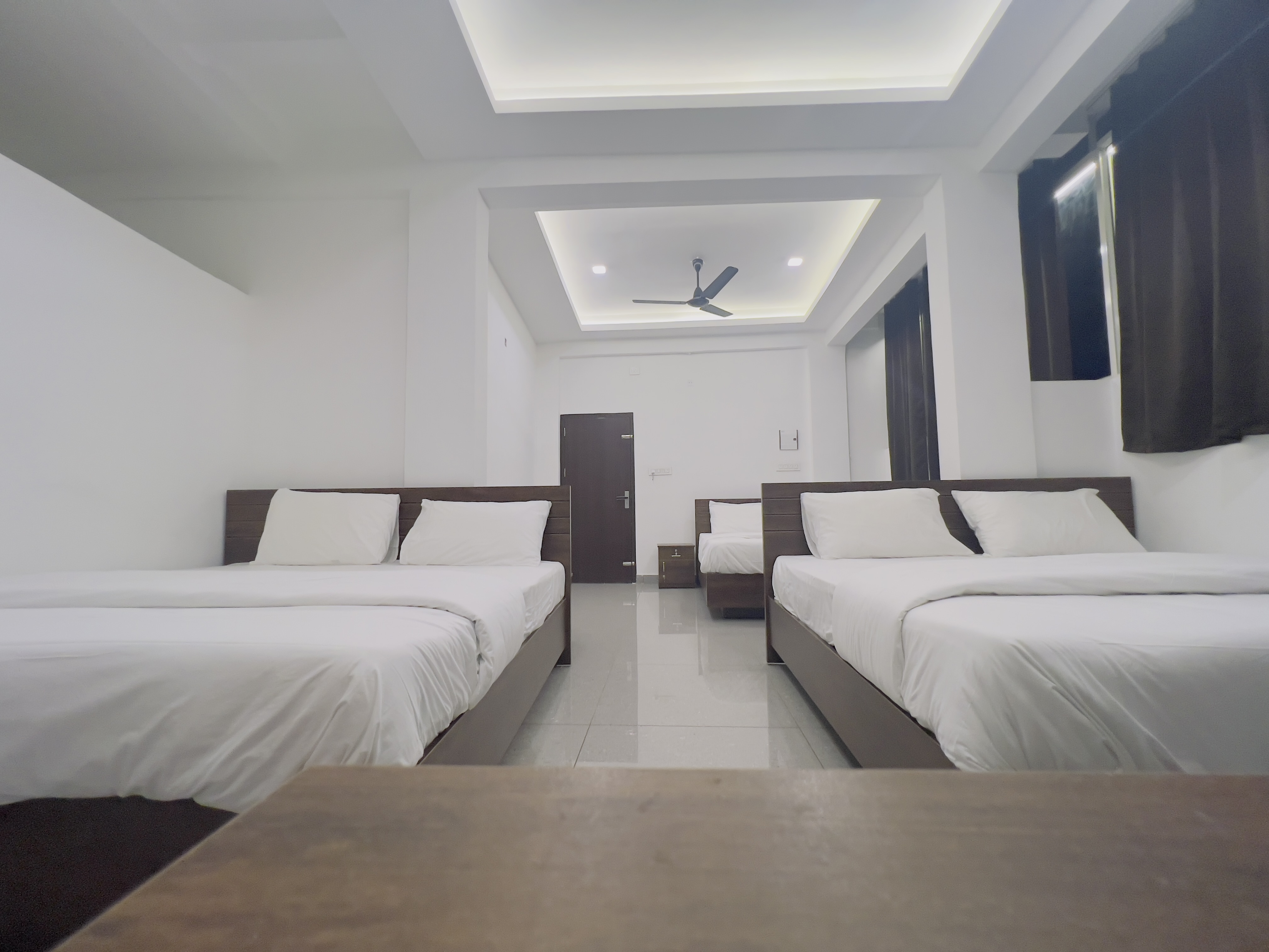 AROMA INN Room Type - Standard Family Room