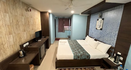 Hotel Pratap Residency Room Type - Deluxe Room Hotel Pratap Residency Room Type - Deluxe Room