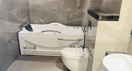 Hotel Sea Bird-3 Room Type - QUEEN ROOM(WITH BUTHTUB) Hotel Sea Bird-3 Room Type - QUEEN ROOM(WITH BUTHTUB)