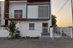 Classic Room on Wardha Rd for Relaxing Stay