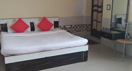 Tulsi Residency Room Type - Deluxe room