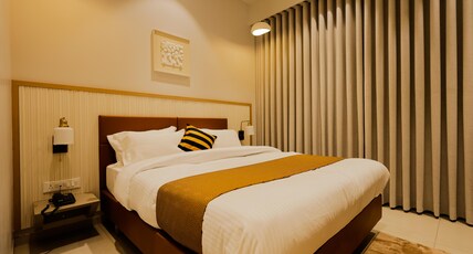 Balaji Hotel Room Type - EXECUTIVE DOUBLE BED ROOM