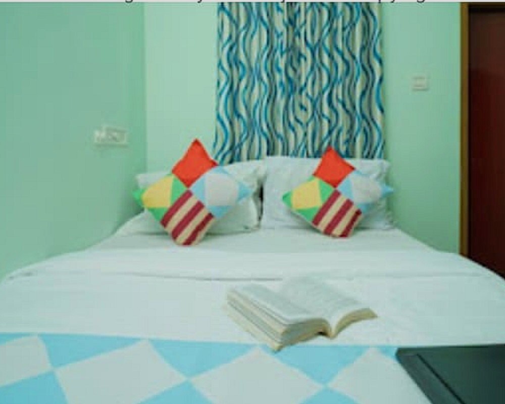Aby Uncle's Homestay - Tap to explore photos