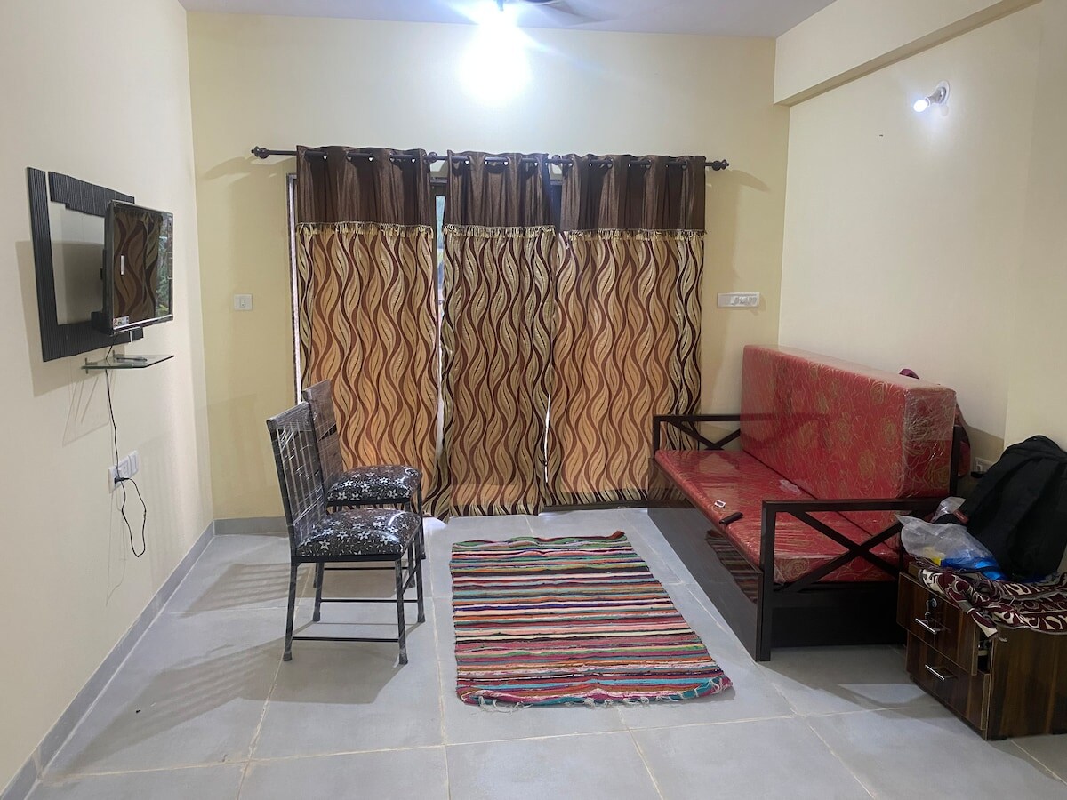 1 BHK in Society garden view - Tap to explore photos