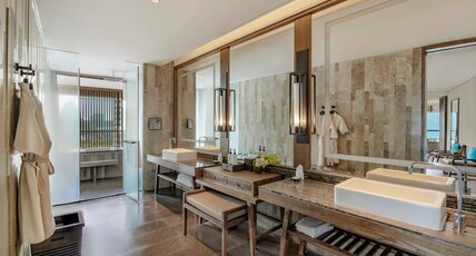 InterContinental Sanya Haitang Bay Resort Room Type - 1 Bedroom Suite Sea View Lounge Access